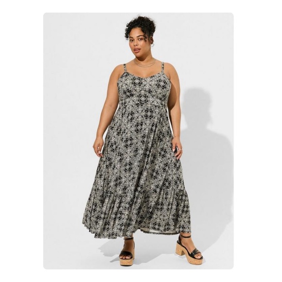 Torrid Maxi Super Soft Tiered Dress bandana paisley black white size 5 - Picture 1 of 5